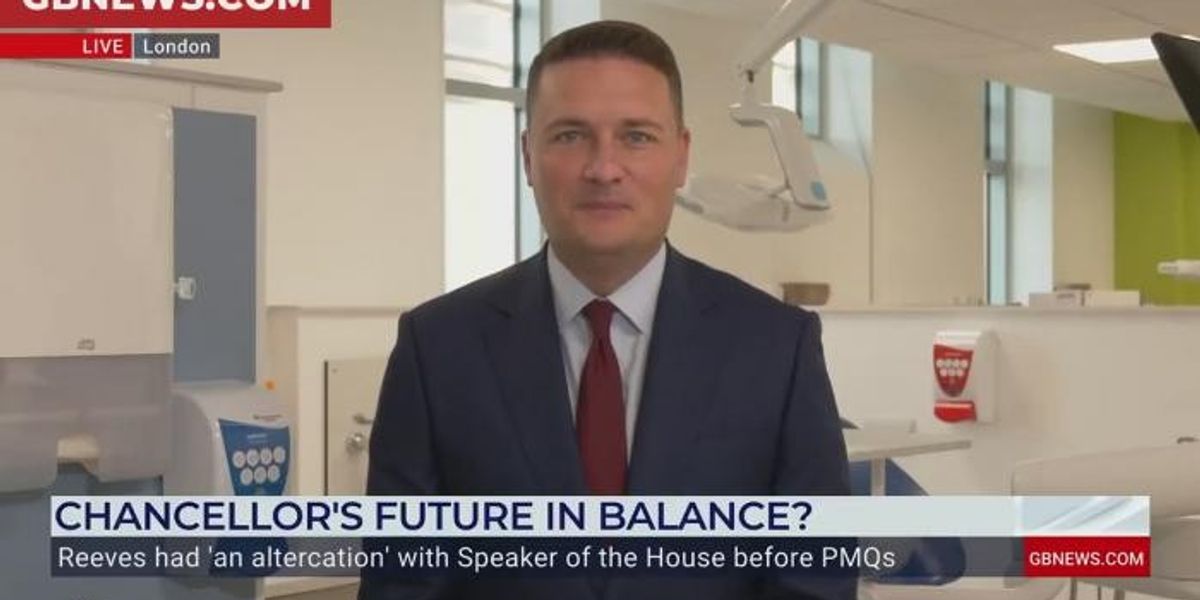 NextImg:WATCH: Wes Streeting throws support behind 'tough' Rachel Reeves following PMQs episode