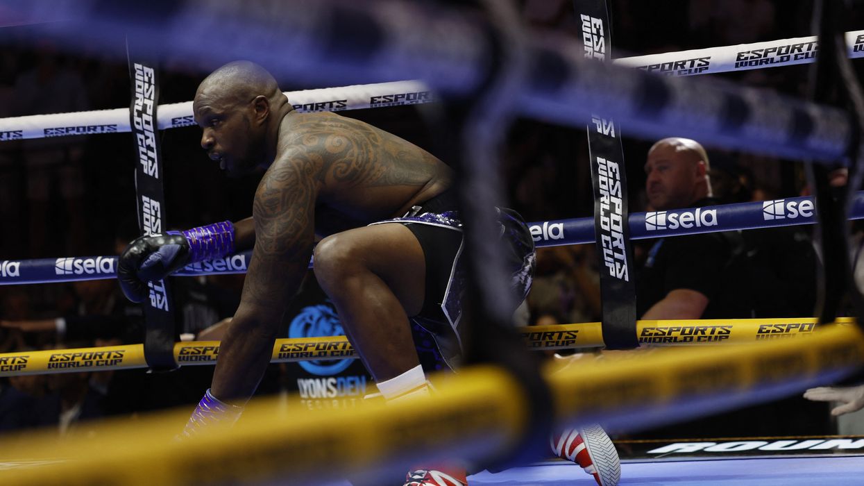 Boxing star Dillian Whyte issues apology after emphatic defeat to Moses Itauma