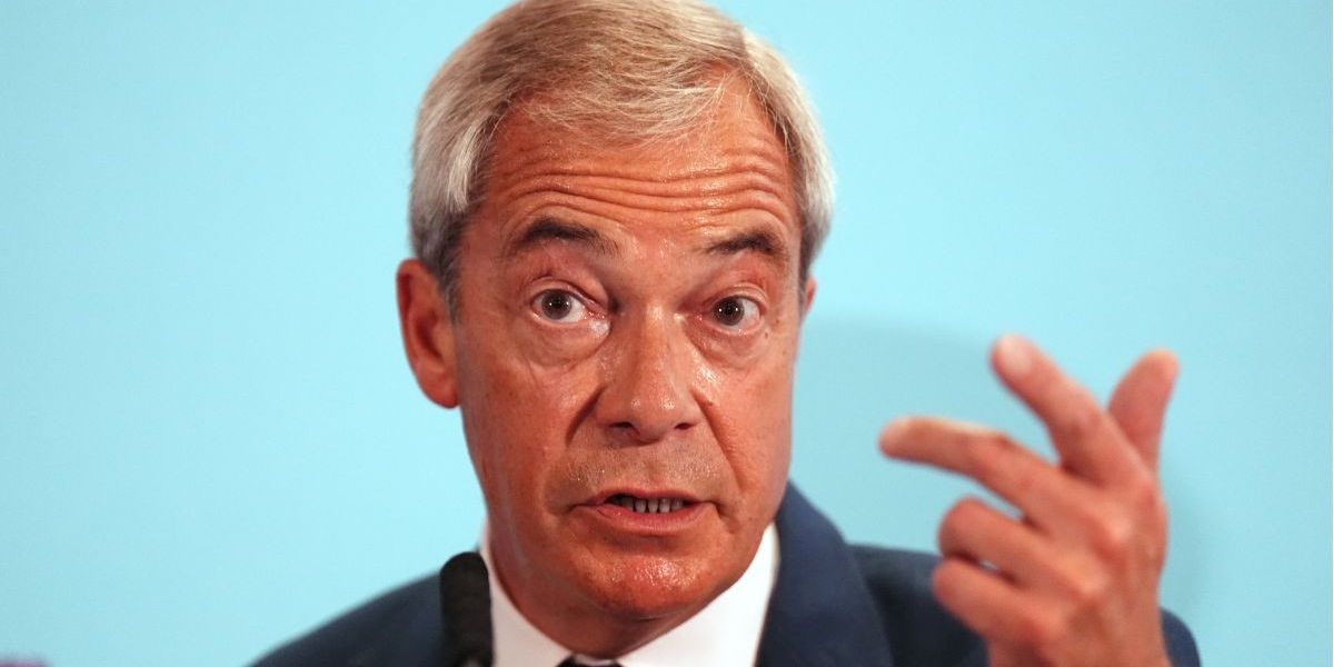 NextImg:Nigel Farage warns 'migrants have more rights than British people' after Epping asylum hotel ruling