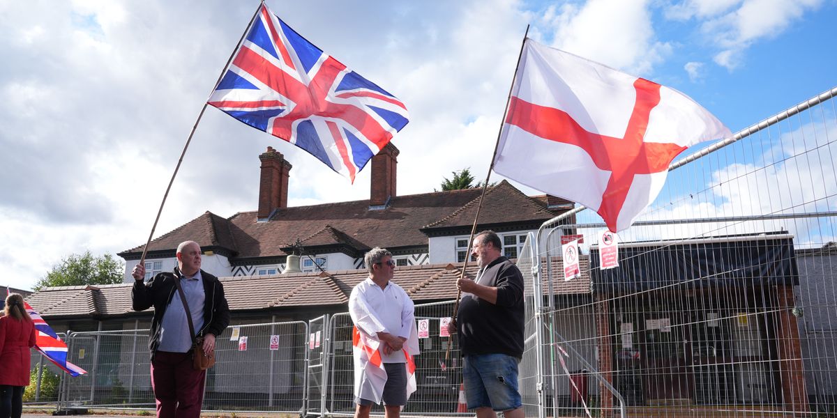 NextImg:Epping migrants 'pleased' after Home Office court victory as locals protest