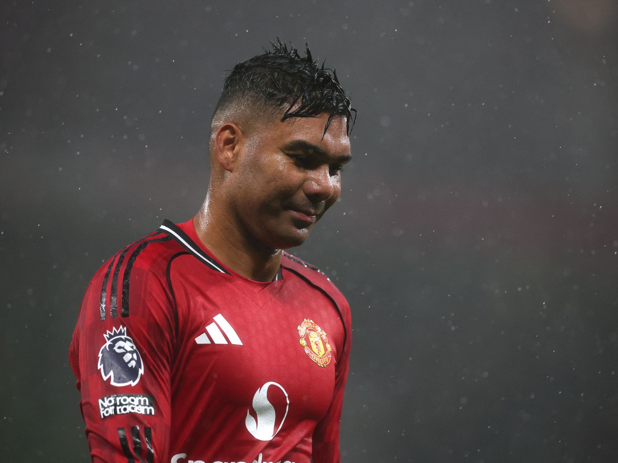 Casemiro branded 'stupid' after red card against Chelsea in chaotic Man Utd clash