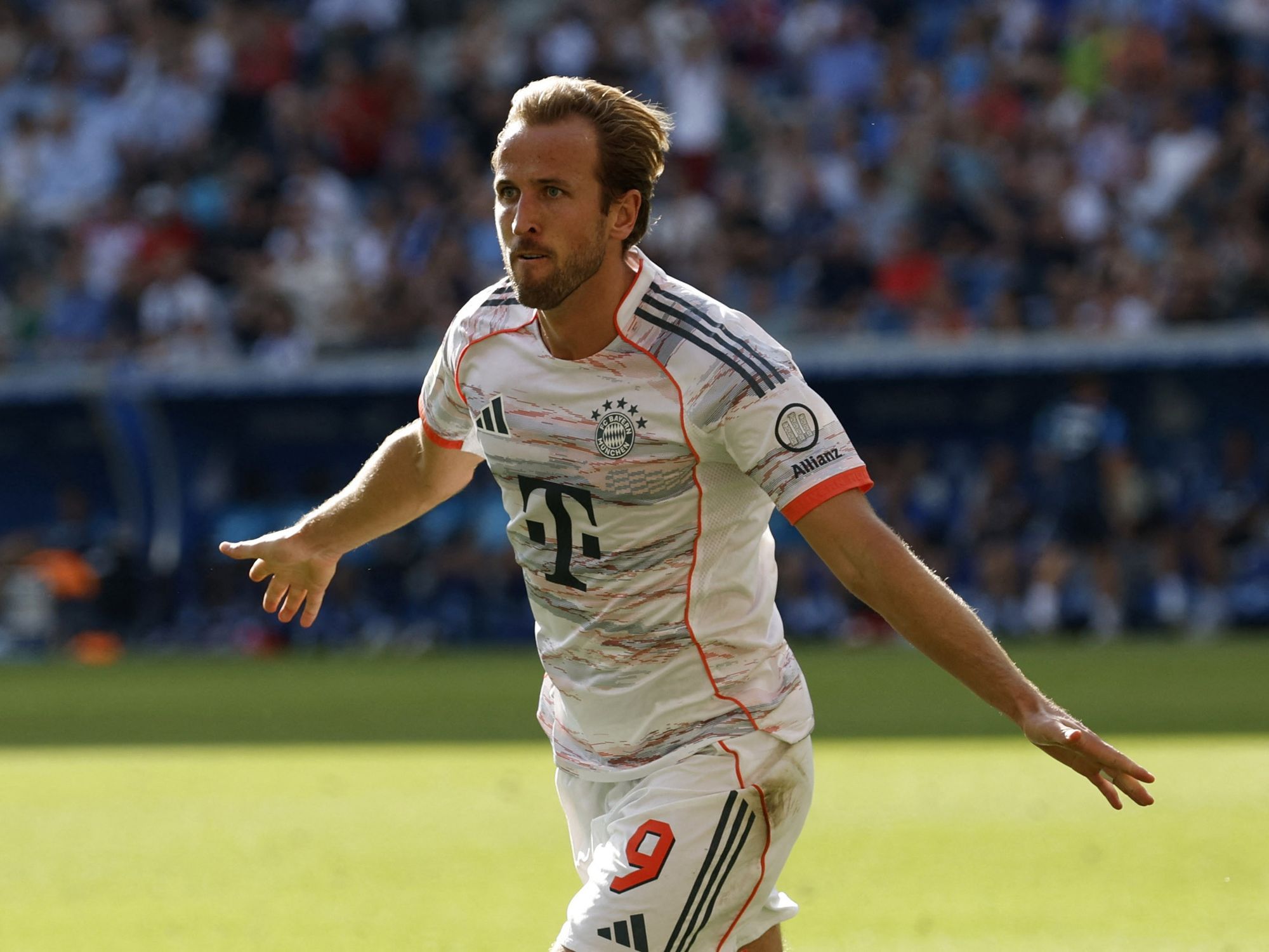 Harry Kane gets apology from German journalist after sensational hat-trick for Bayern Munich