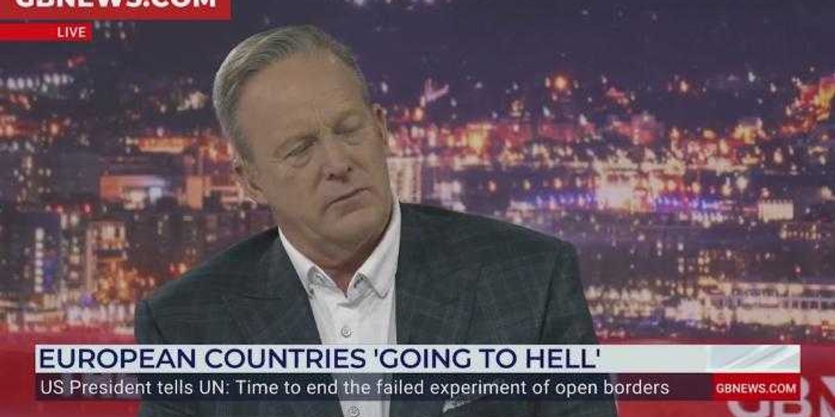 NextImg:WATCH: Sean Spicer hails Donald Trump's deportation of two million migrants
