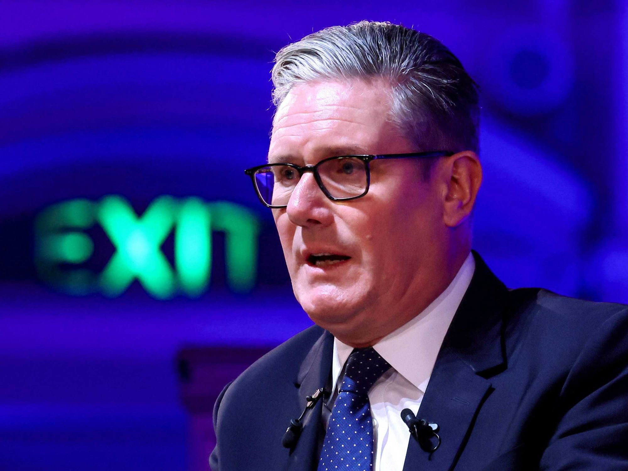 Keir Starmer faces digital ID Labour revolt after Nigel Farage leads challenge against PM’s plot