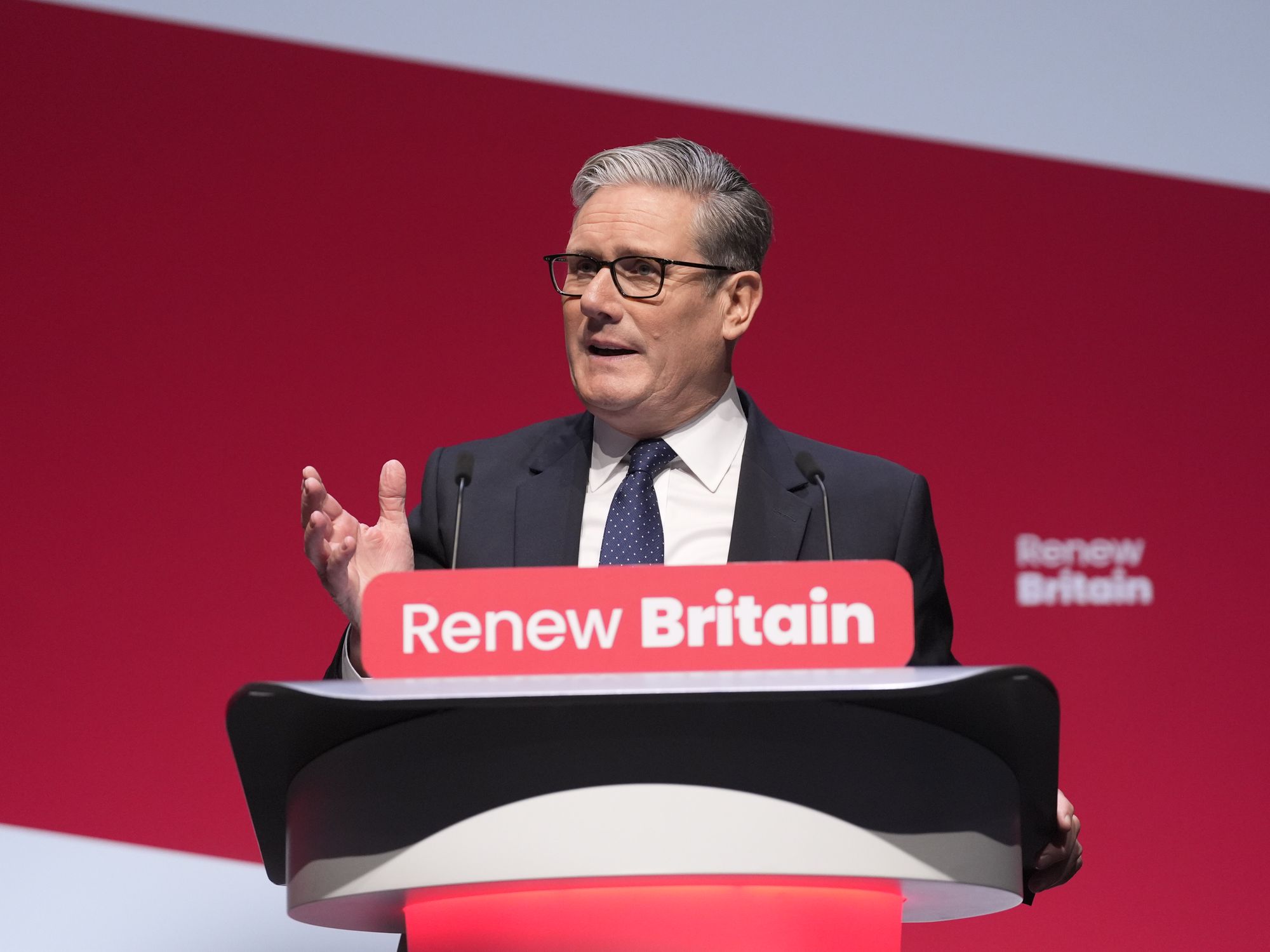 Majority of Labour voters do NOT want Keir Starmer to lead party into next General Election in la...