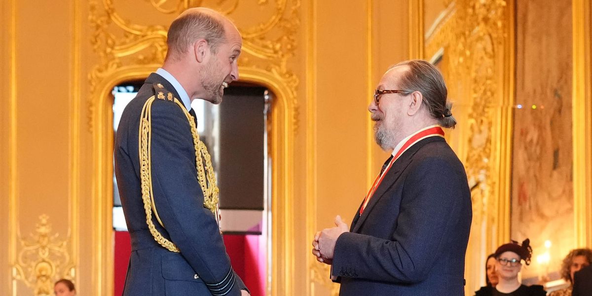 Prince William bestows knighthood on Sir Gary Oldman at Windsor Castle Prince William bestows knighthood on Sir Gary Oldman at Windsor Castle