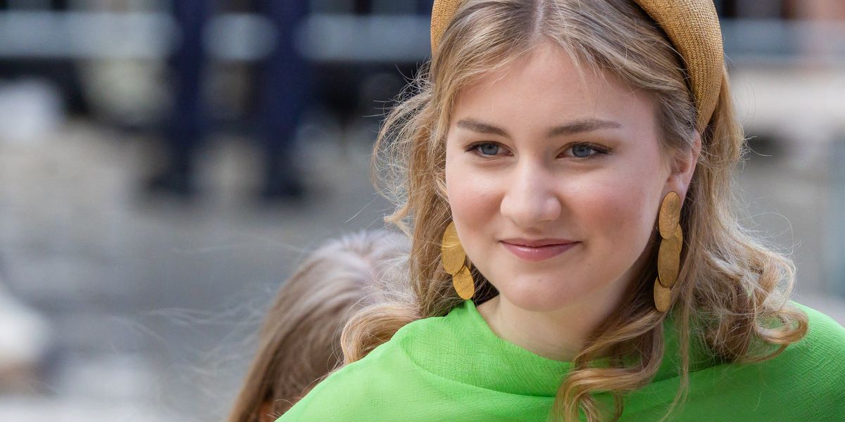 Palace sparks confusion after saying they don't know if picture of Princess Elisabeth kissing royal is real