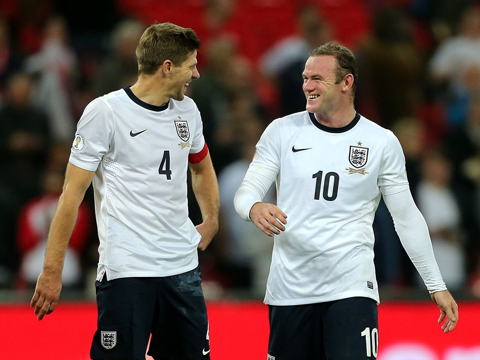 Wayne Rooney makes feelings clear after Steven Gerrard's 'egotistical losers' comments on England