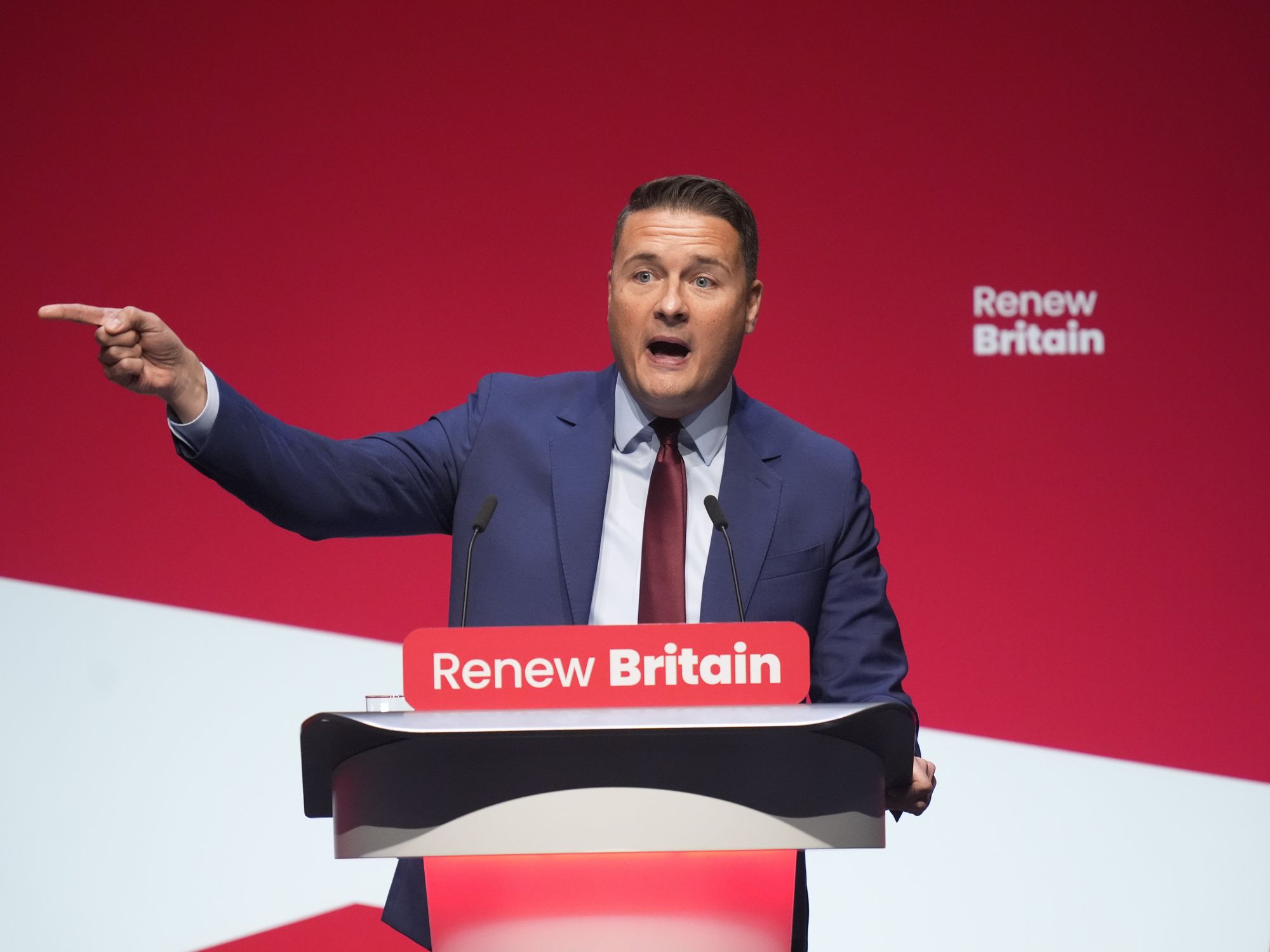 Wes Streeting accuses BMA members of ‘dangerous extremism’ after urging GPs to flood A&Es with patients