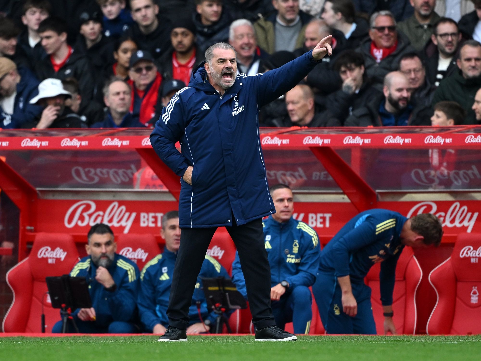 Glenn Hoddle makes feelings clear after Nottingham Forest sack Ange Postecoglou minutes after Che...