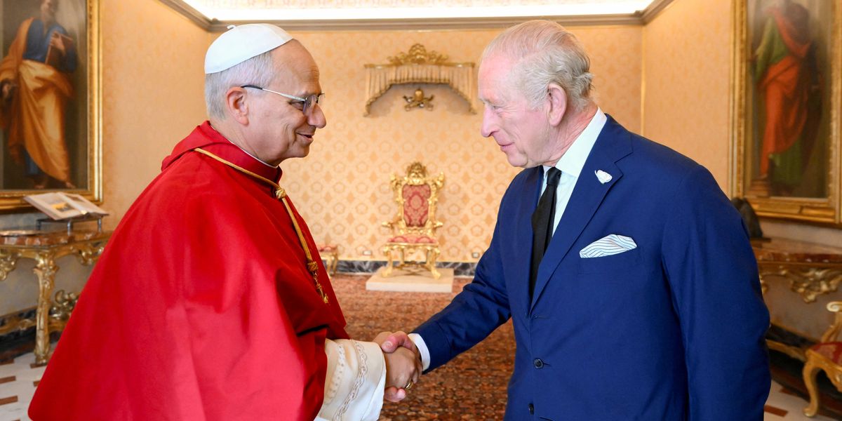 King Charles becomes first British monarch to pray with Pope in 500 years King Charles becomes first British monarch to pray with Pope in 500 years