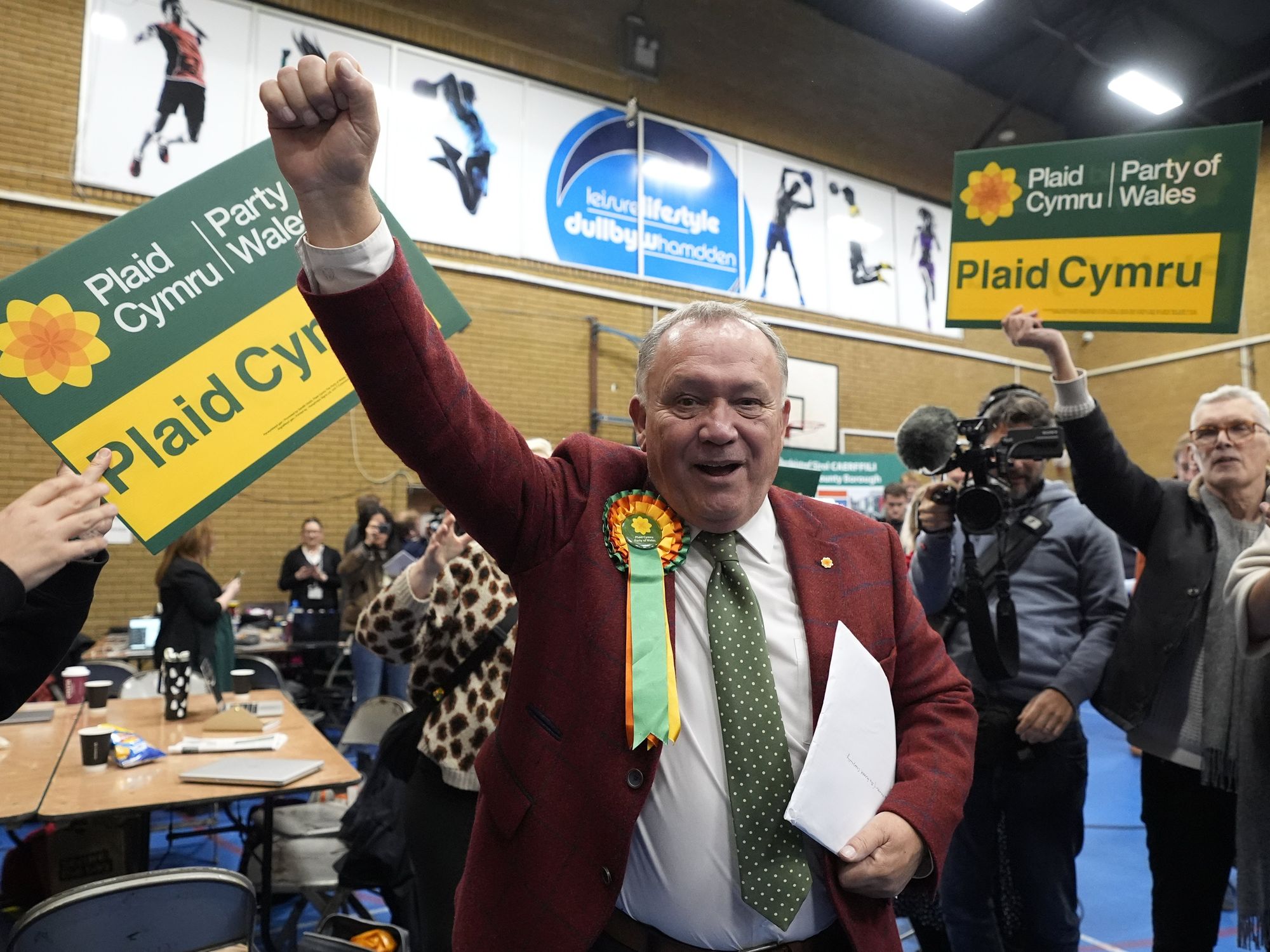 Watch moment Labour crumbles in Caerphilly as Plaid's Lindsay Whittle hails victory - 'This means...