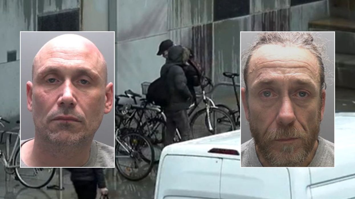 Bungling thieves try to steal bike in broad daylight... directly opposite police station