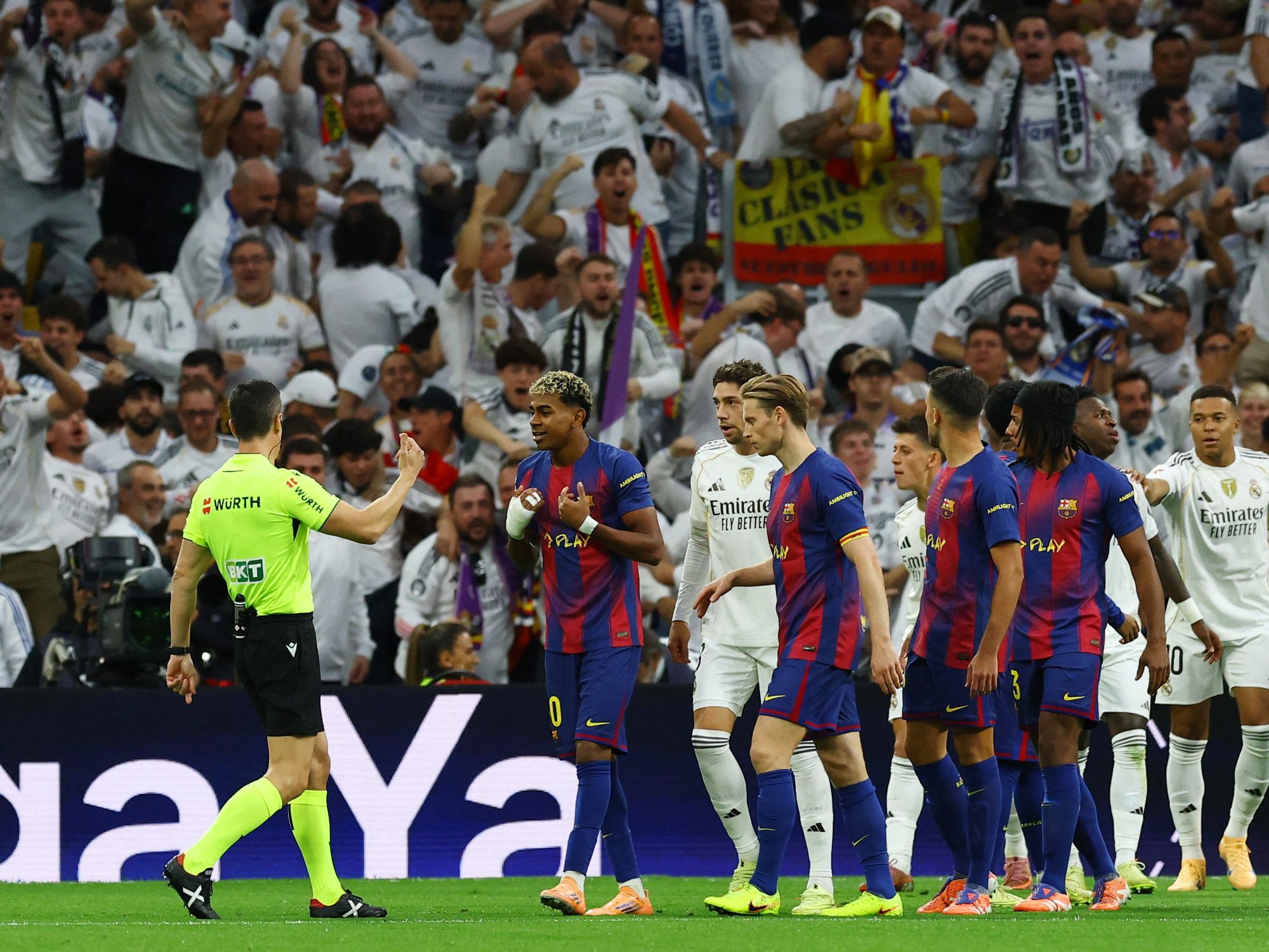 El Clasico erupts in early controversy as Vinicius Jr and Lamine Yamal clash in penalty incident