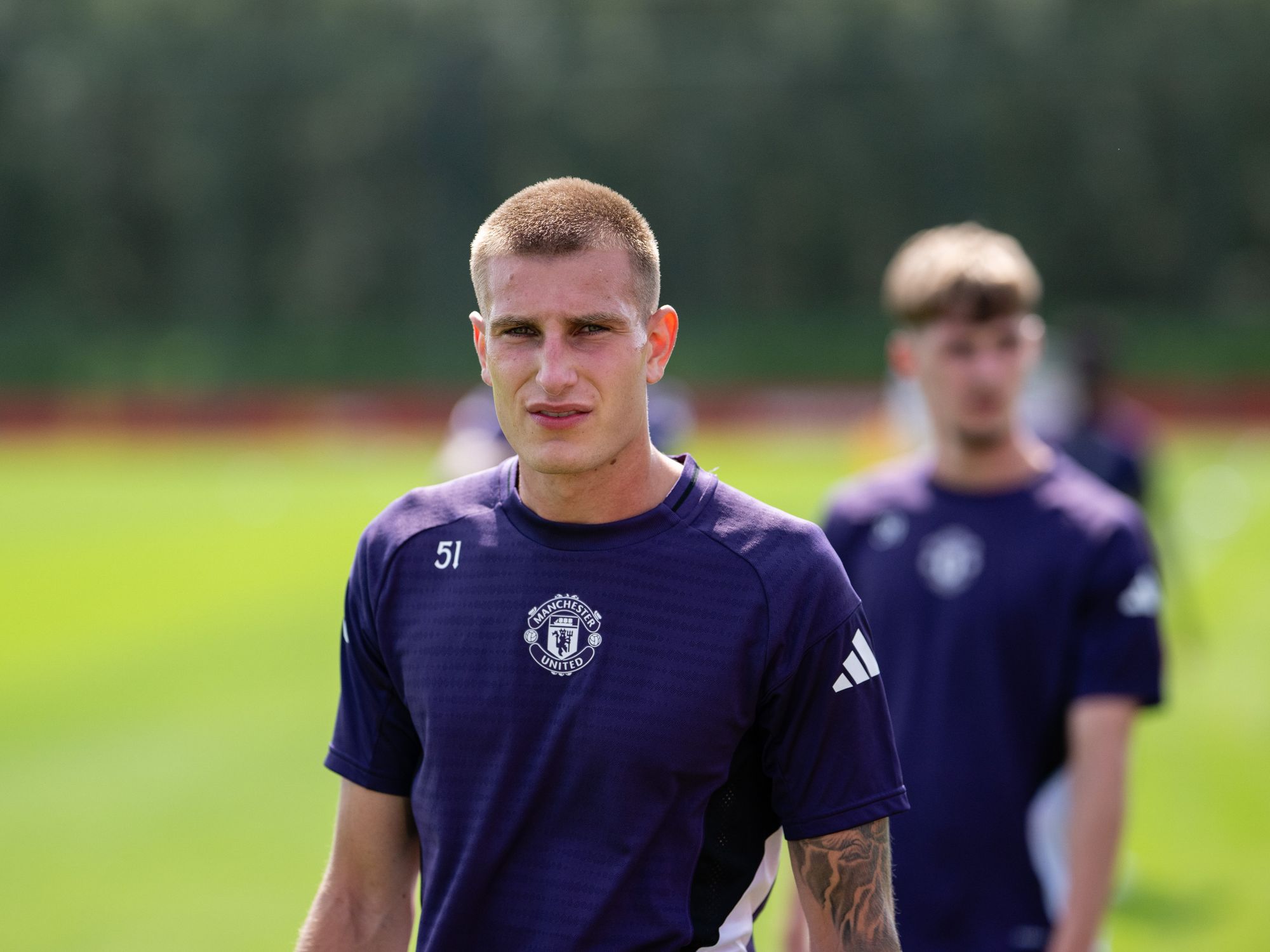 Man United player left 'broken' and 'devastated' as he announces father took his own life