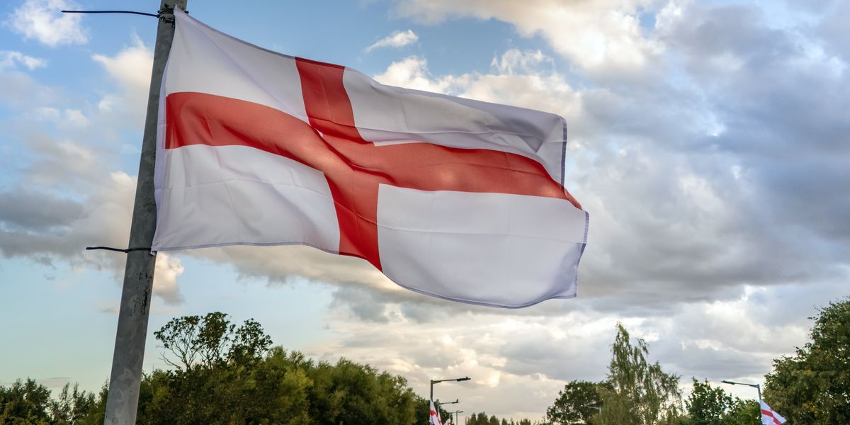 Reform-run council BLOCKS village from putting up Christmas lights unless St George’s flags removed from lampposts