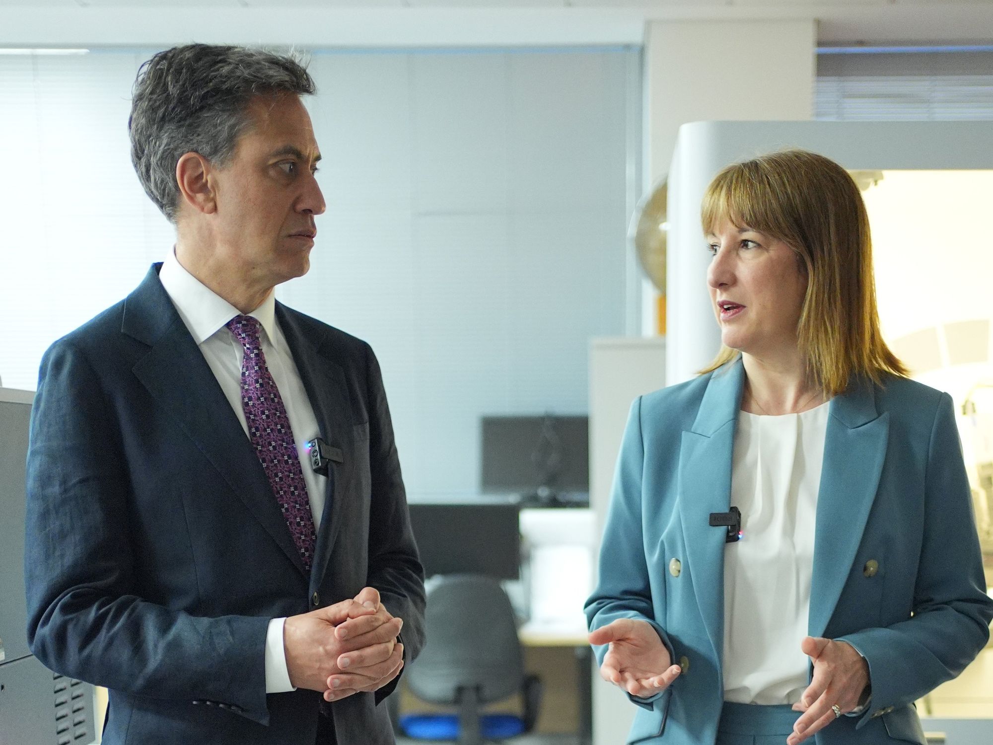 Politics LIVE: Rachel Reeves to consider slashing green levies to reduce cost of energy bills as ...