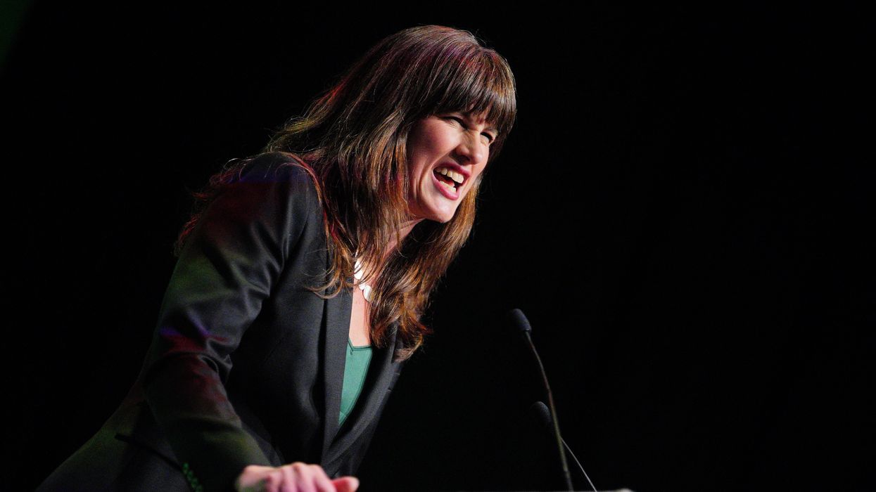 ‘Baffling hypocrisy!’ Green deputy leader OPPOSES housing migrants in leafy £500k local area afte...