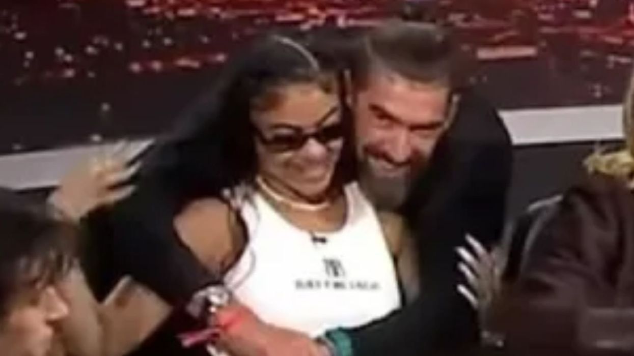 Married Olympics icon Michael Phelps goes viral for 'cringe' moment with model during poker match