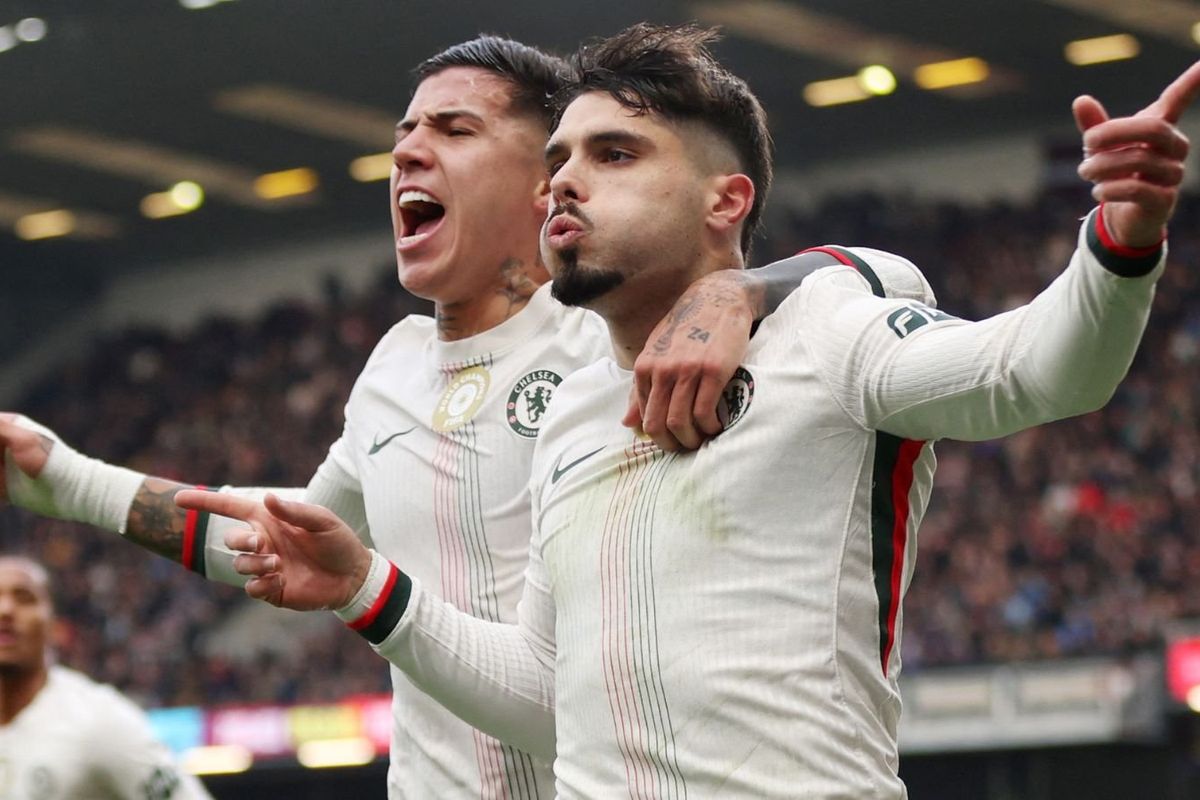 Chelsea player looks like a flop as controversy strikes in Premier League win over Burnley