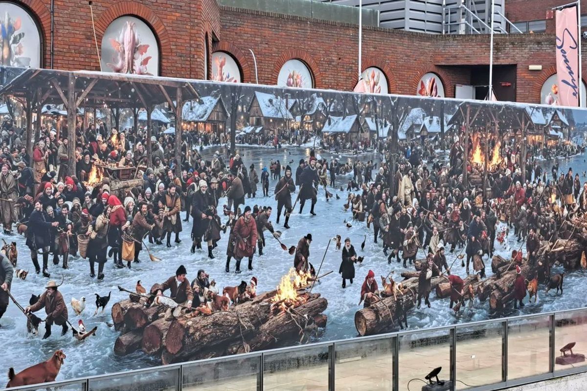 Christmas mural urgently removed from London neighbourhood after serious errors pointed out