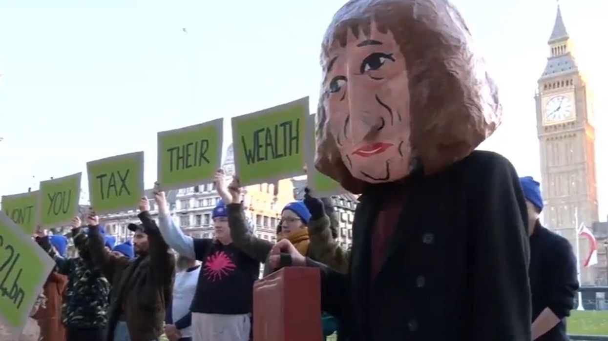 Politics LIVE: Rachel Reeves effigy appears outside Parliament just hours before Chancellor's Bud...