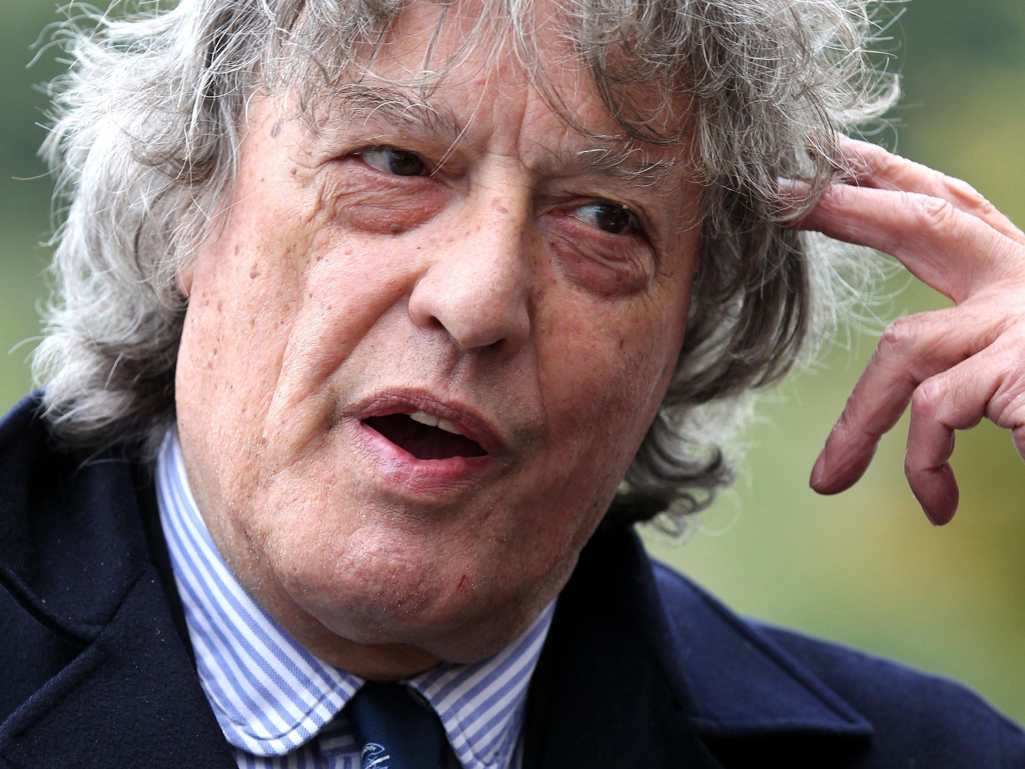 Playwright Sir Tom Stoppard, Oscar-winning writer of Shakespeare in Love, has died aged 88