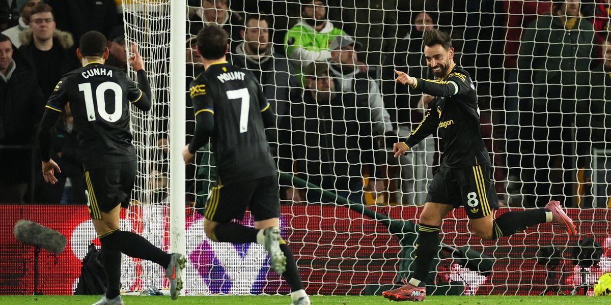 Man Utd put Wolves to the sword to deepen Rob Edwards woes as Bruno Fernandes nets twice Man Utd put Wolves to the sword to deepen Rob Edwards woes as Bruno Fernandes nets twice