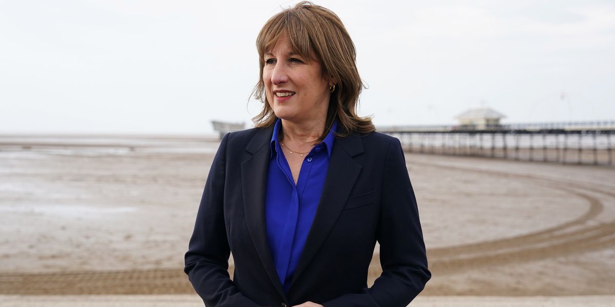 Rachel Reeves’s pension changes ‘a mockery’ as politicians fail to lead by example Rachel Reeves’s pension changes ‘a mockery’ as politicians fail to lead by example