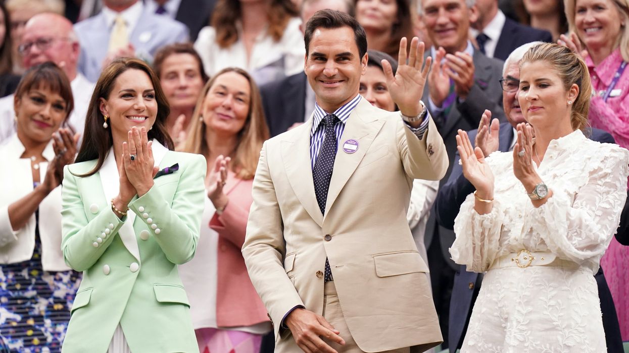 Roger Federer confirms stunning return to tennis as fans sent into a frenzy