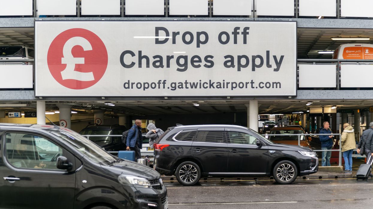 Gatwick Airport reveals new drop-off charge cost as travellers fume over 'rip-off'