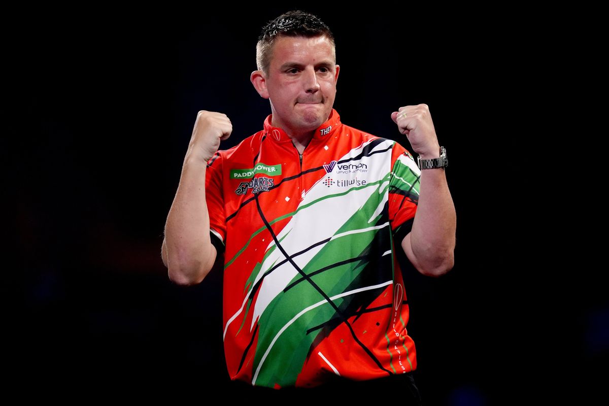 Darts star forced to book days off at NHS job ahead of Luke Littler World Championship clash