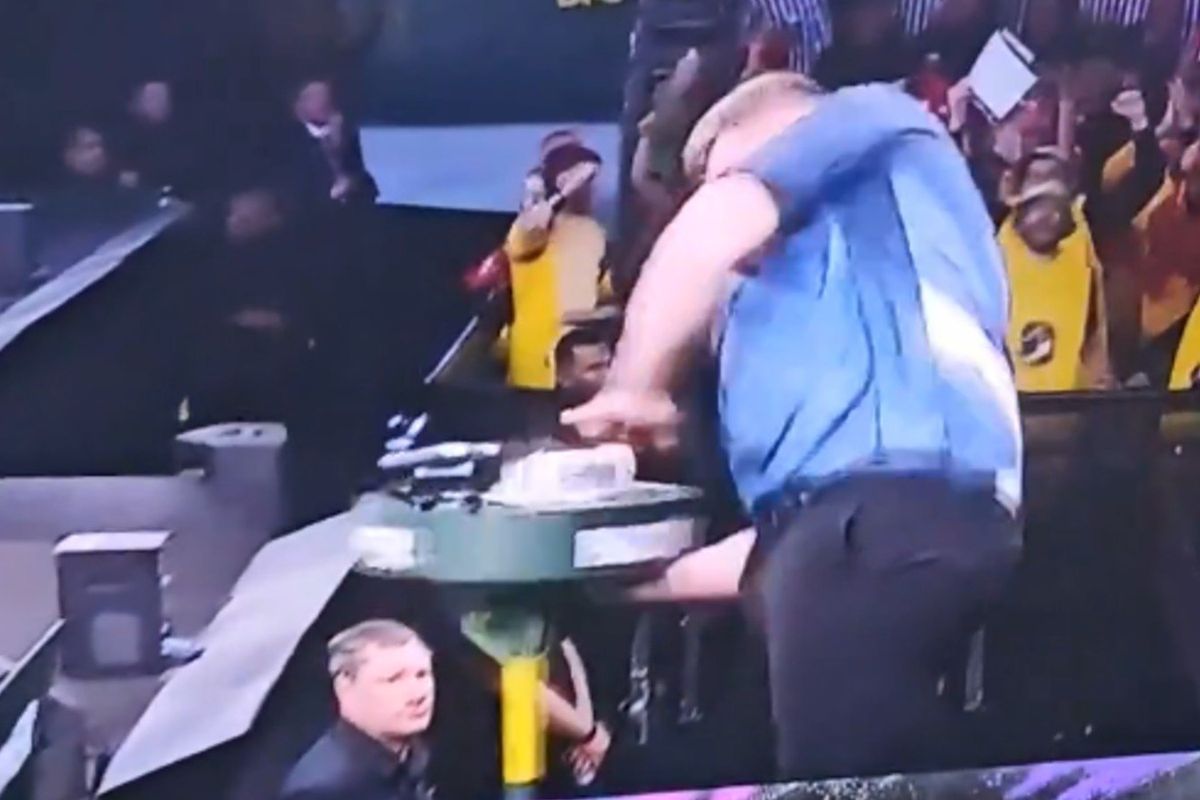 Cameron Menzies punishment update emerges after explosive reaction to World Darts Championship exit