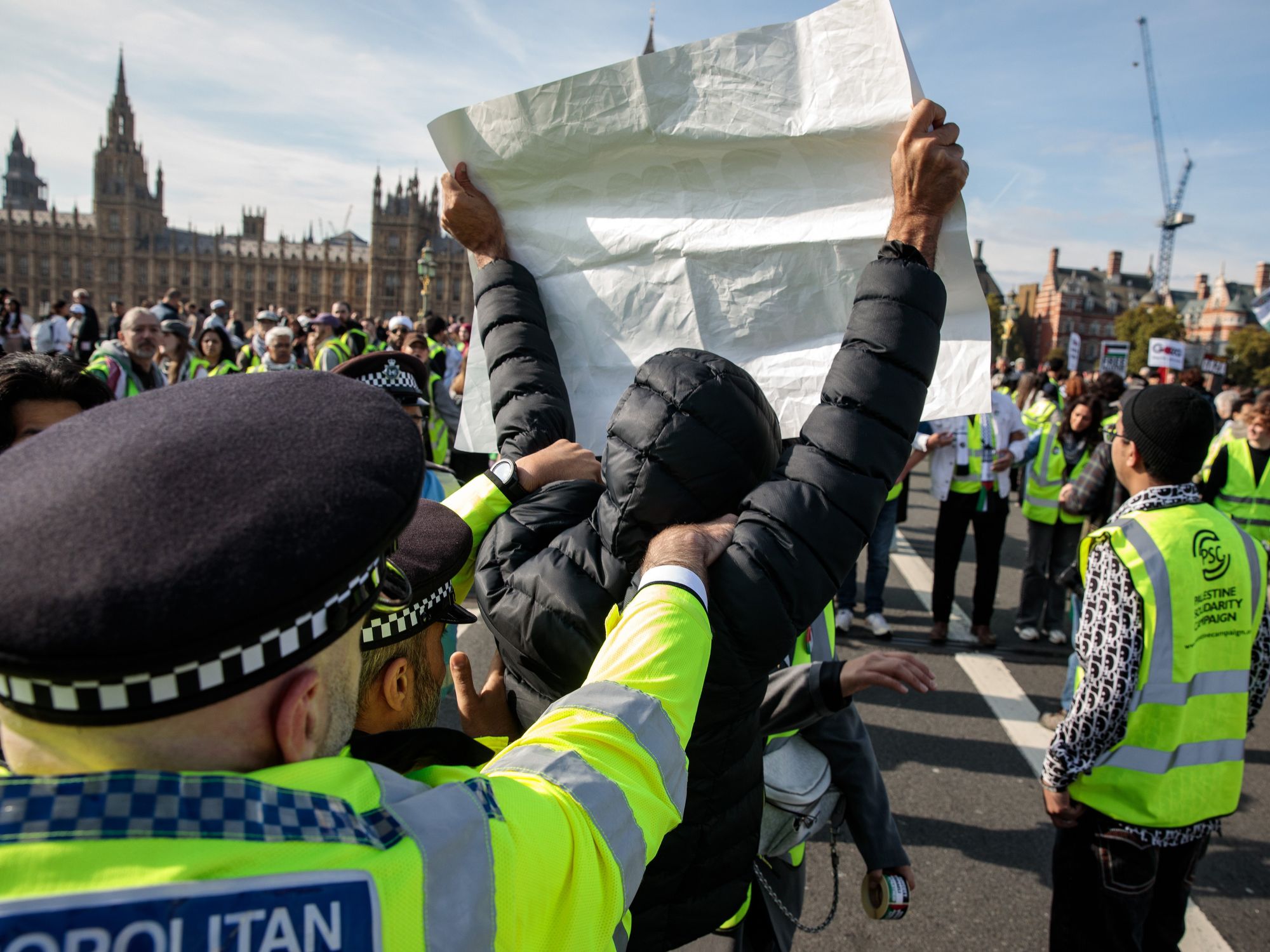 Police threaten to arrest pro-Palestine protesters due to 'increased fear' among Jews