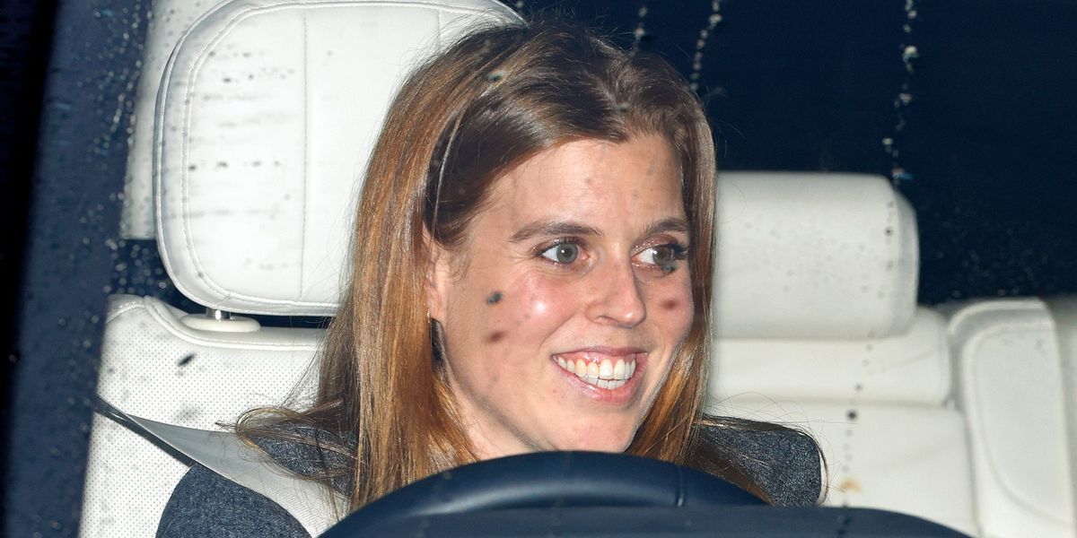 Princess Beatrice steps out without Edoardo as she attends party in London on her own Princess Beatrice steps out without Edoardo as she attends party in London on her own