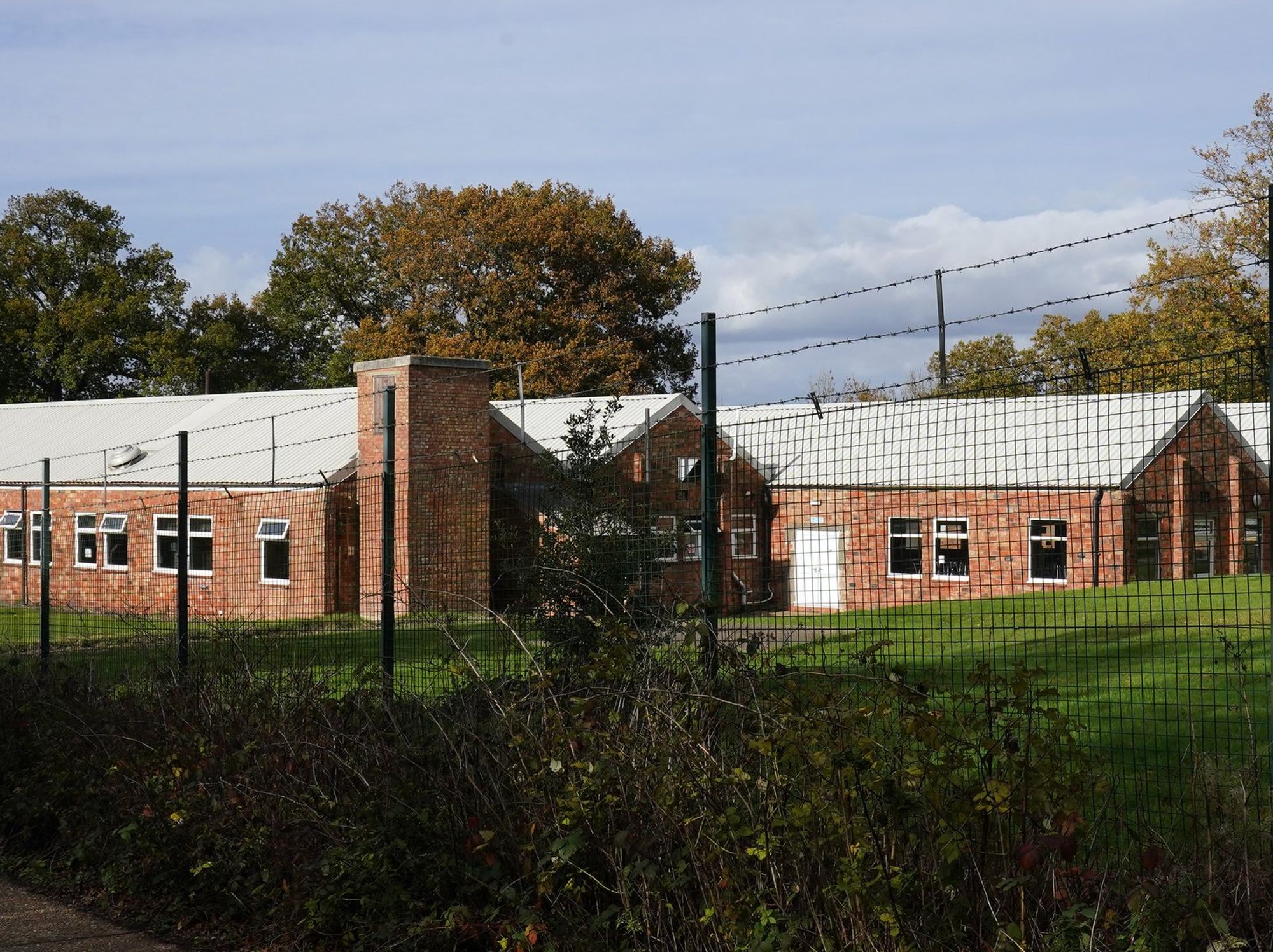 Home Office DELAYS housing asylum seekers at Crowborough barracks after weeks of protesting
