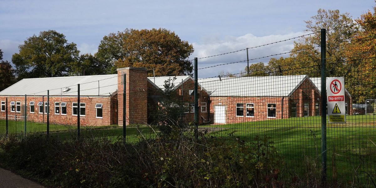Home Office DELAYS housing asylum seekers at barracks after weeks of protesting Home Office DELAYS housing asylum seekers at barracks after weeks of protesting