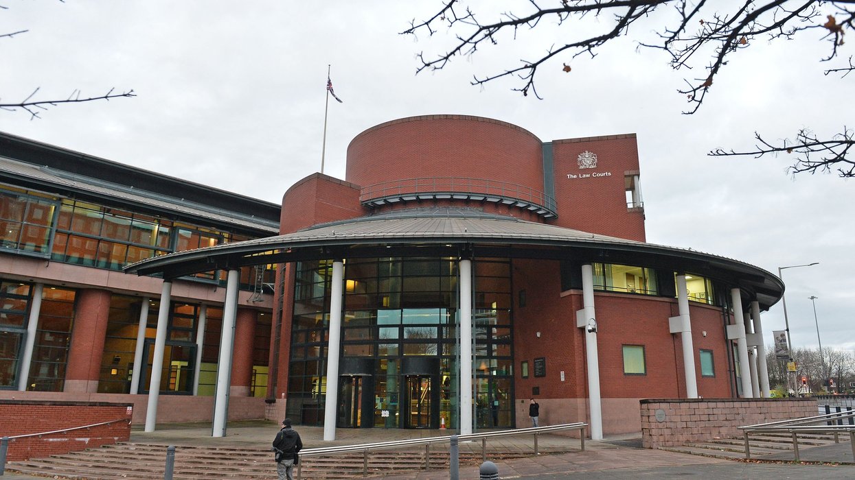 Universal Credit fraudster jailed after exploiting job at DWP to approve £50k of fake claims