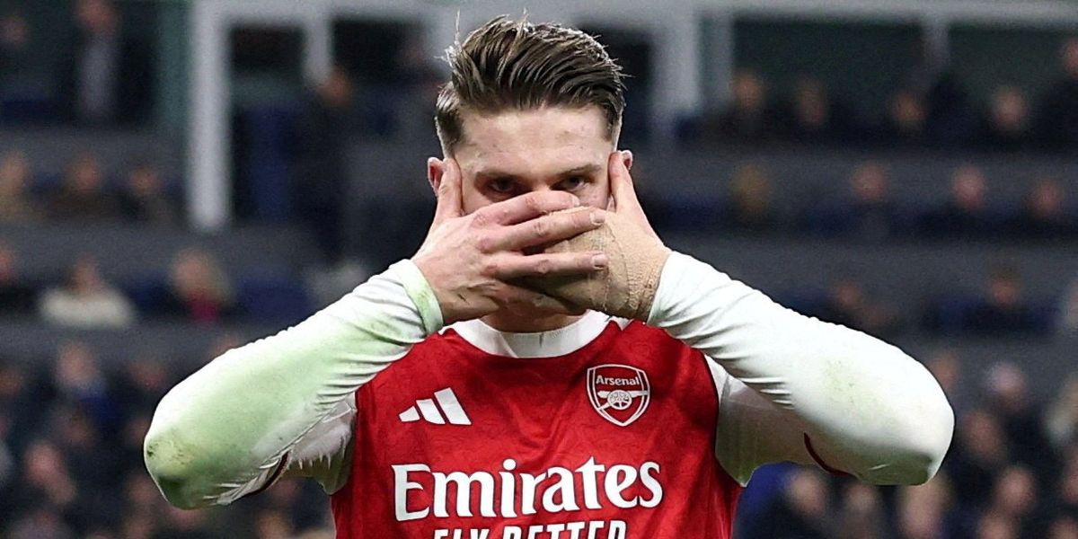 Arsenal top Premier League table for Christmas after Viktor Gyokeres penalty sees off Everton Arsenal top Premier League table for Christmas after Viktor Gyokeres penalty sees off Everton