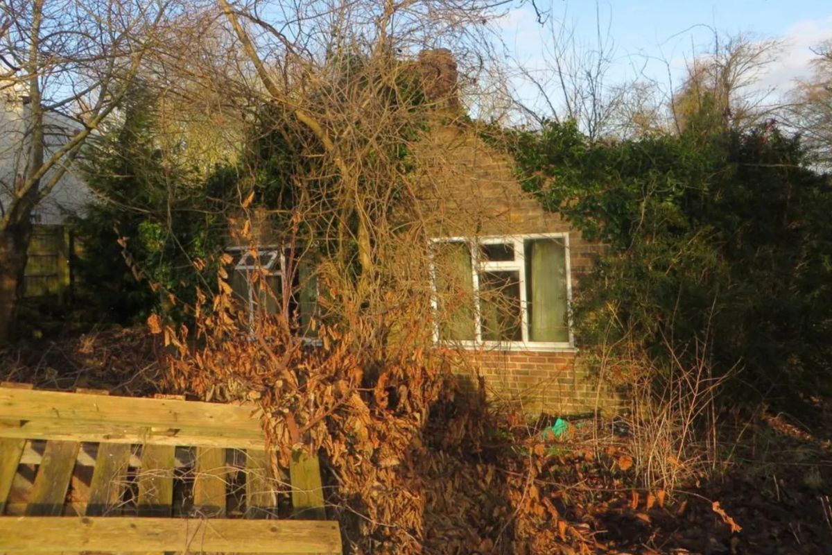 Neighbour row engulfs leafy village over plan to build 'medieval fortress with flint stair turret'