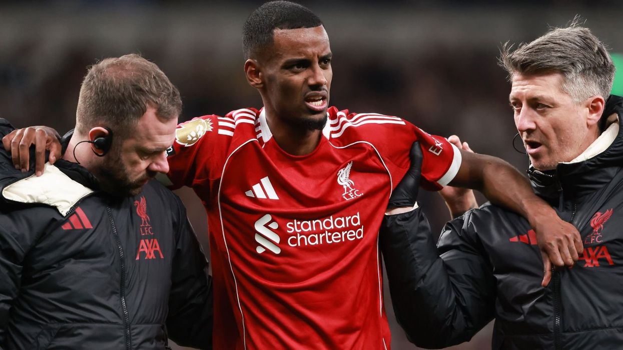 Alexander Isak receives text message from Tottenham star after hammer injury blow for Liverpool striker