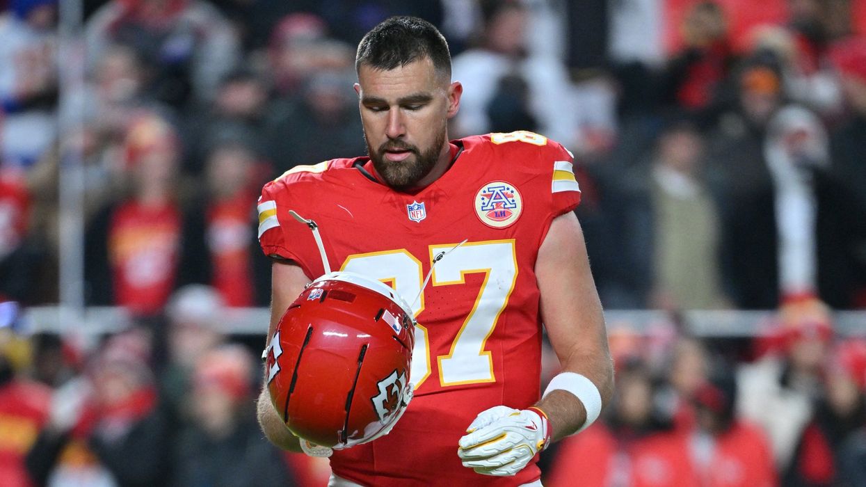 Travis Kelce teammates fighting Chiefs star to make retirement decision