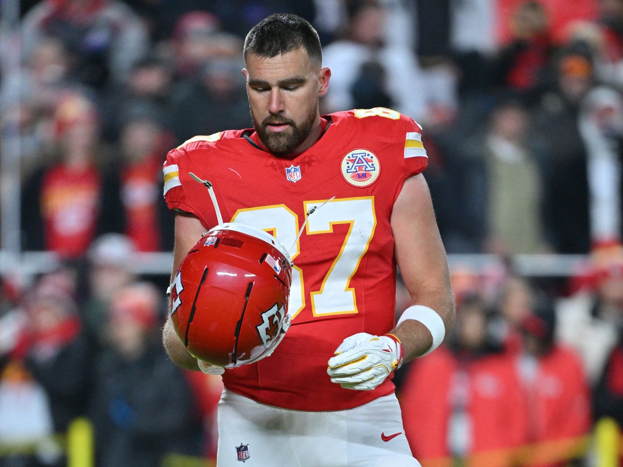 Travis Kelce teammates fighting Chiefs star to make retirement decision