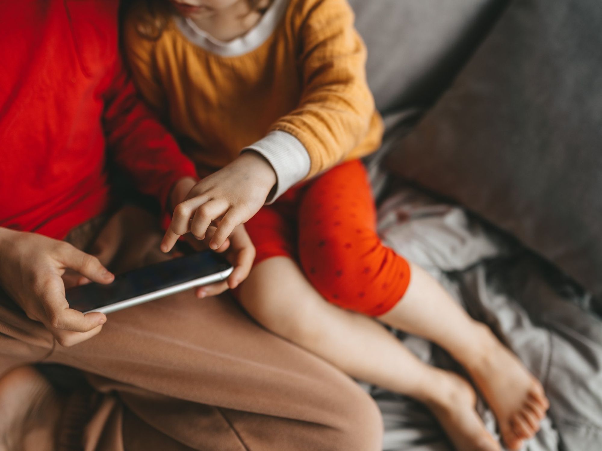 Parents warned against allowing screen time for babies as study reveals shocking effects