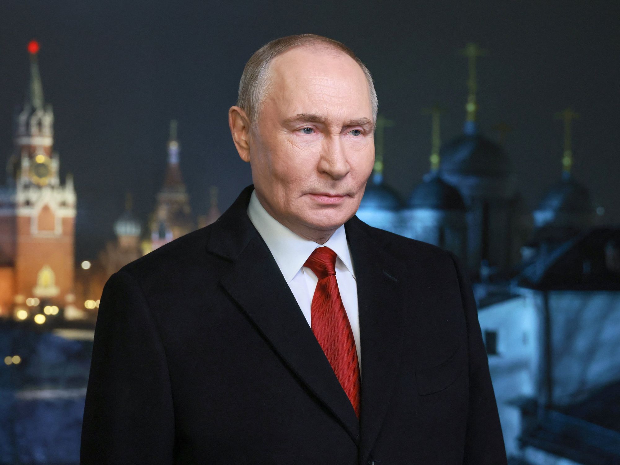 'A very real threat' - Warning Vladimir Putin's 'invincible' missiles could sink Royal Navy's EN...