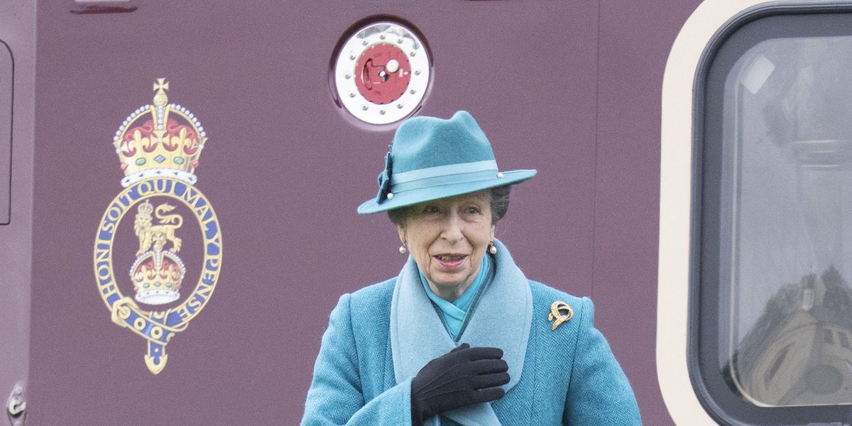 Royal Family fly equivalent of twice around the world in helicopters during nine-month period Royal Family fly equivalent of twice around the world in helicopters during nine-month period