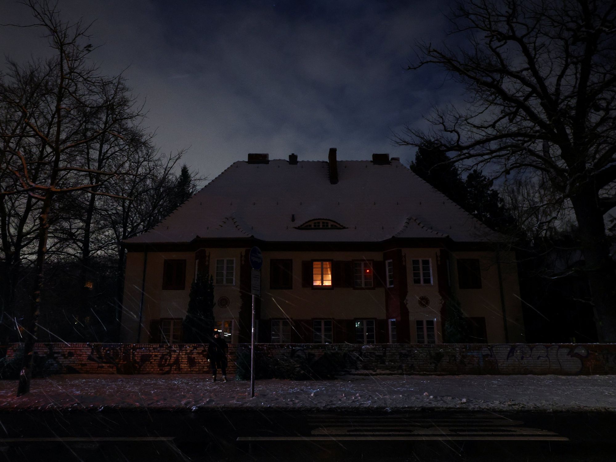 Berlin blackout after 'extreme leftists' carry out arson attack on German capital's power network