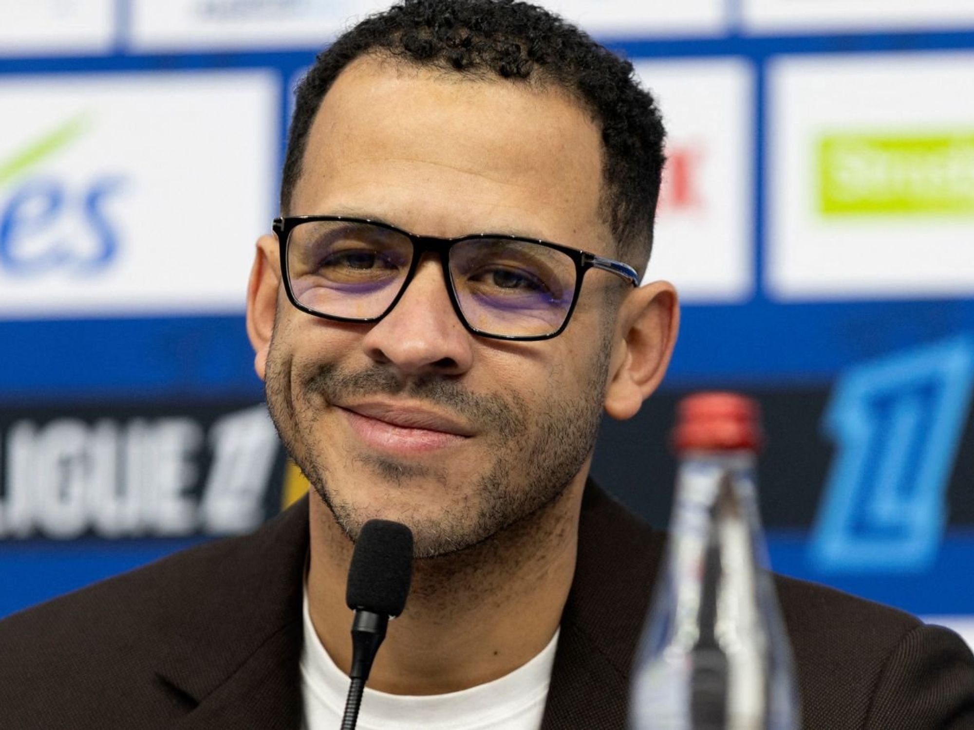 Chelsea explain Liam Rosenior appointment as statement released confirming deal on lengthy contract