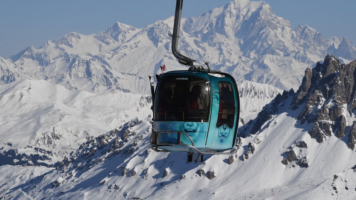 Ski resort workers horrified after dead body arrives at mountaintop in gondola