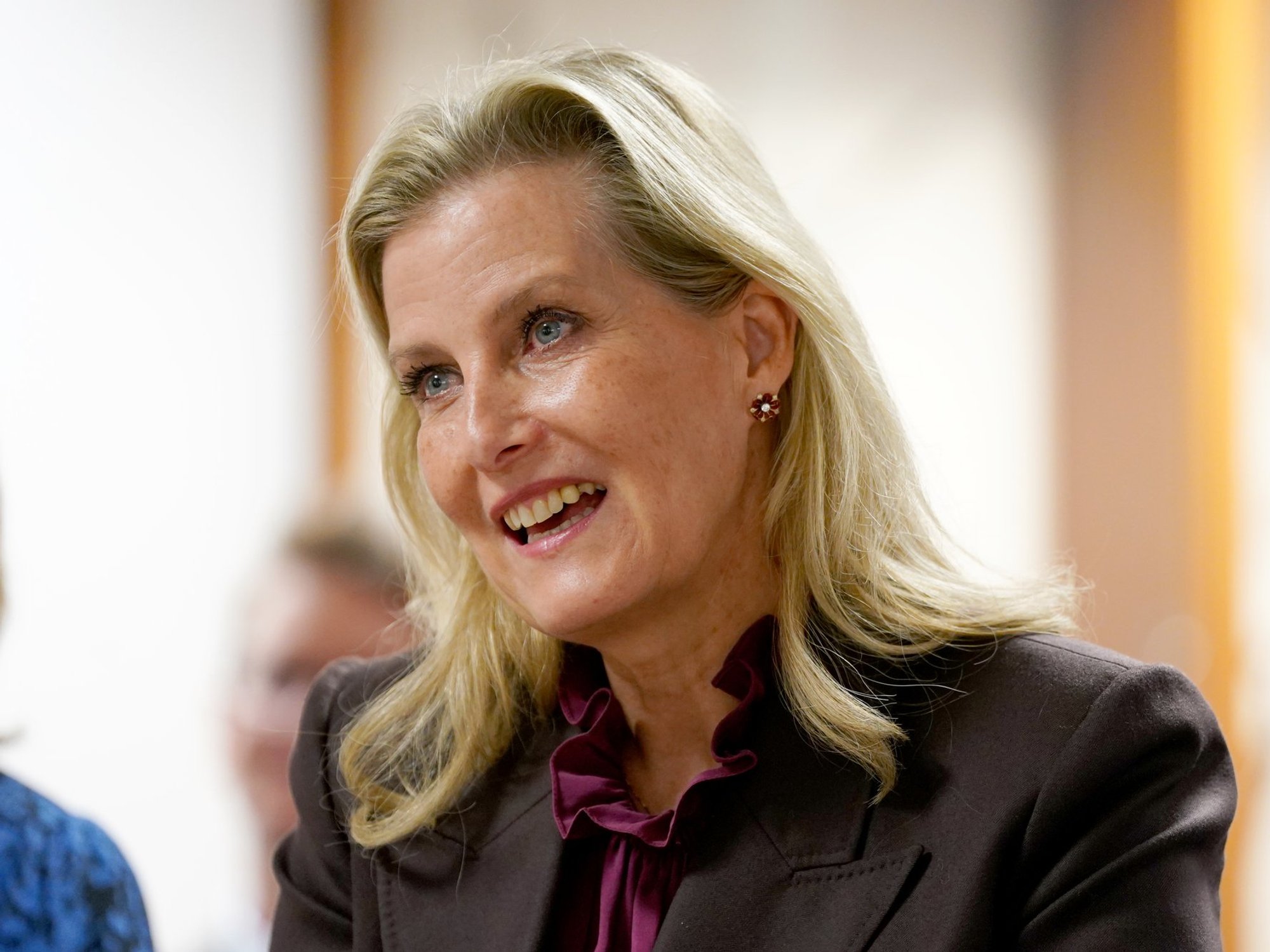 Duchess of Edinburgh returns to service that helped save her life